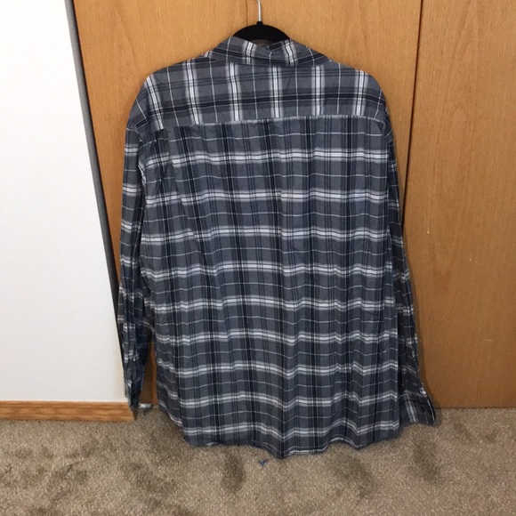 Mens plus size button up long sleeve shirt - Picture 3 of 3